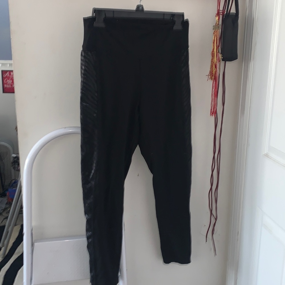 Pink zebra leggings